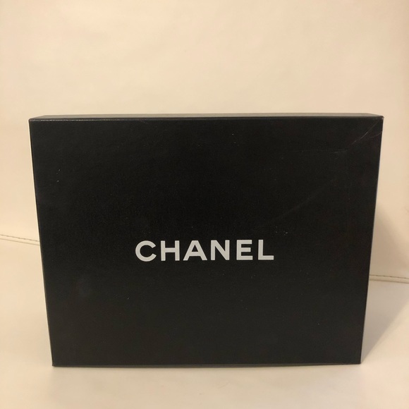 Chanel Multicolor Round Top Pump Heels Size 39 $1295 - Picture 9 of 9